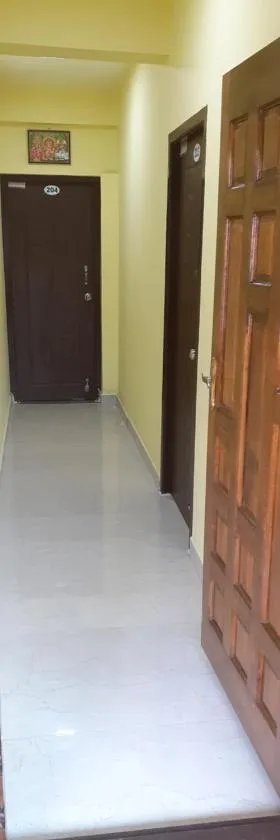 Varadhar Guest House，位于甘吉布勒姆的酒店