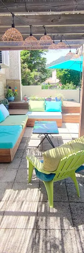 appartement dans villa aquarelle，位于比居格利亚的酒店