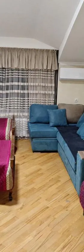 GUEST HAUSE & HOSTEL 15a，位于Kʼutʼaisi的酒店