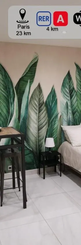 Studio cosy proche Paris et Versailles，位于马尔利港的酒店