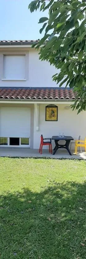 Gîte l'Etape，位于Pirajoux的酒店