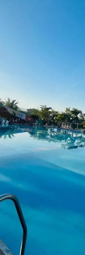 Suannamphukradueng &Suansook Resort，位于黎府的酒店