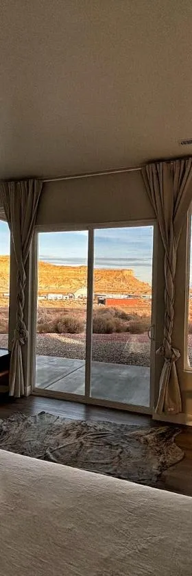Canyon Oasis suite with Grand Mesa view，位于比格沃特的酒店