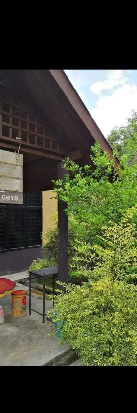 De'Lakeside musslim's homestay，位于劳勿的酒店