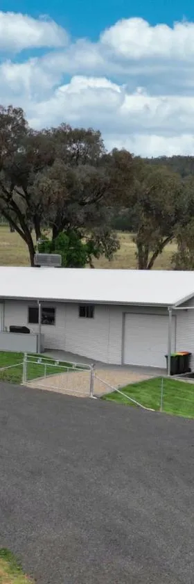 Kangarooby Cottage - A Peaceful Off-grid Escape，位于Bumbaldry的酒店