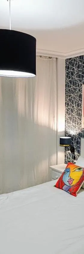 Hostal Luna de Nerja，位于内尔哈的酒店