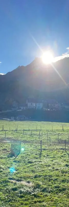 Au bord du gave，位于拉兰的酒店