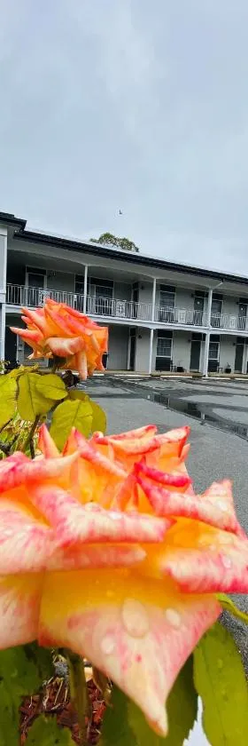 殖民寄宿汽车旅馆 ，位于亚斯的酒店