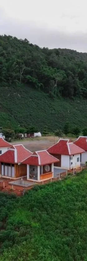 Lanlom Cafe&Huaikon Homestay，位于Ban Huai Kon的酒店