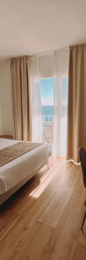 FAY Victoria Beach，位于林孔-德拉维多利亚的酒店