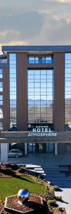 Atmosphere Balneo Hotel & SPA，位于帕维尔巴尼亚的酒店