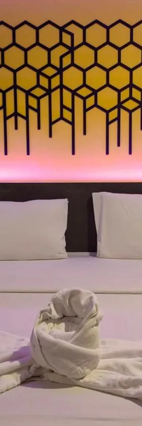 Hollywood Dannok Hotel，位于Sadao的酒店