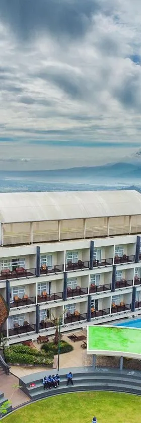 Griya Persada Convention Hotel & Resort Bandungan，位于班顿甘的酒店