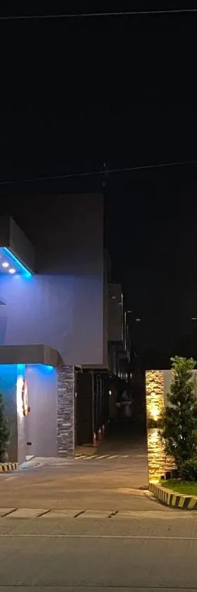 El Vistra Traveller's Inn，位于Calumpit的酒店