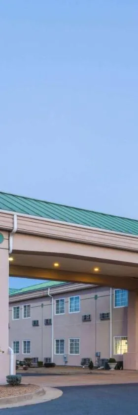 Ramada by Wyndham Strasburg - Shenandoah Valley，位于斯特拉斯堡的酒店