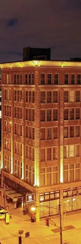 Hotel Covington Cincinnati Riverfront，位于卡温顿的酒店