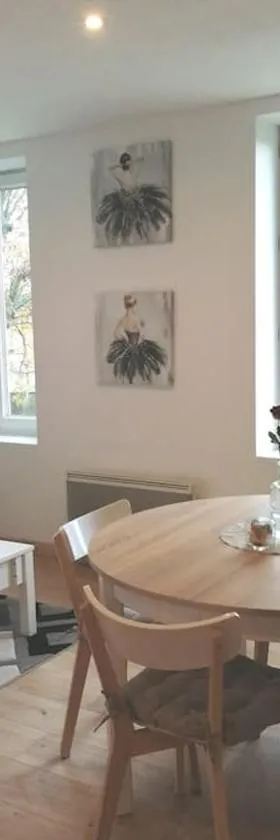 Appartement ZEN ET COSY，位于Estrablin的酒店
