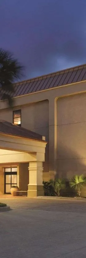 Country Inn & Suites by Radisson, Portland, TX，位于波特兰的酒店