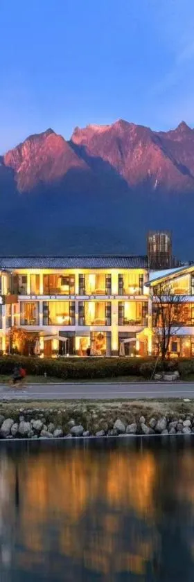 大理传家合院度假民宿，位于大理的酒店