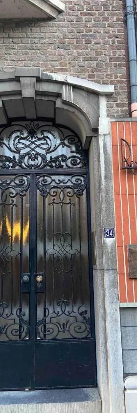 Bel appartement spacieux Verviers，位于韦尔维耶的酒店