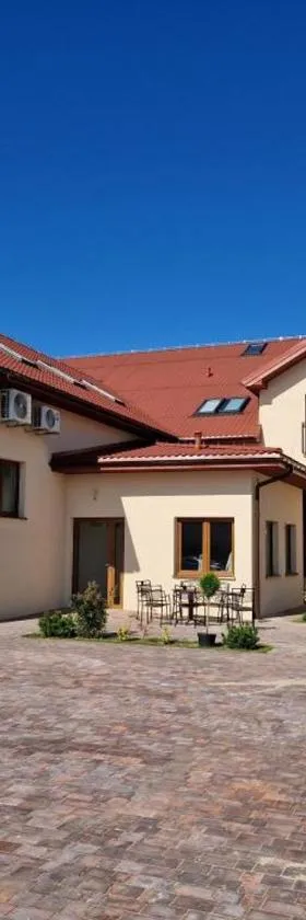 Villa Nova，位于Szuminka的酒店