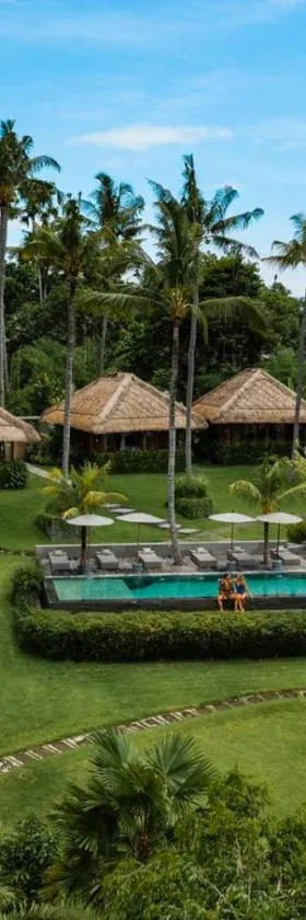 Lempuyang Boutique Hotel，位于卡朗阿森的酒店