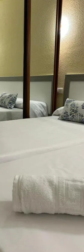 HOSTAL-RESTAURANTE POSADA DEL DUQUE，位于Villalbilla de Burgos的酒店