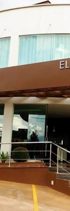 ELL PALACE HOTEL，位于Itaberaí的酒店