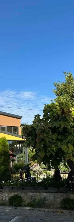 Villa Oskar，位于比托拉的酒店
