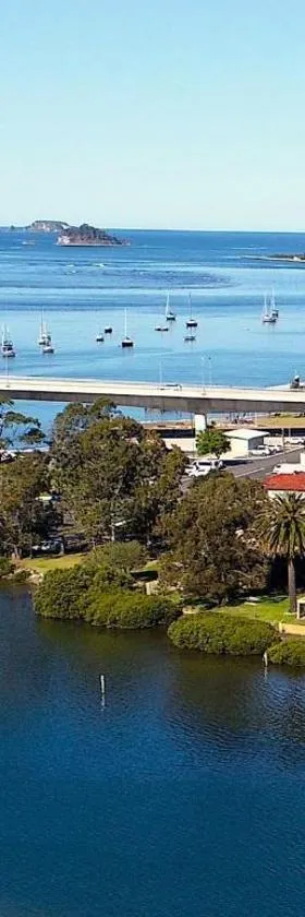 Batemans Bay Lodge，位于巴特曼斯贝的酒店