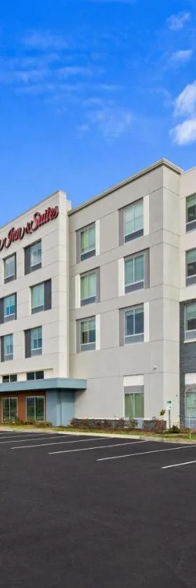 Hampton Inn & Suites Bessemer Birmingham，位于贝瑟默的酒店