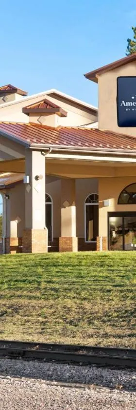 AmericInn by Wyndham Hill City Mt Rushmore，位于希尔城的酒店