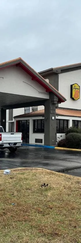 布莱斯维尔速8汽车旅馆，位于布莱斯维尔的酒店