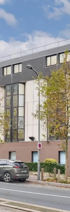 B&B HOTEL Paris Porte de Châtillon，位于沙蒂永的酒店