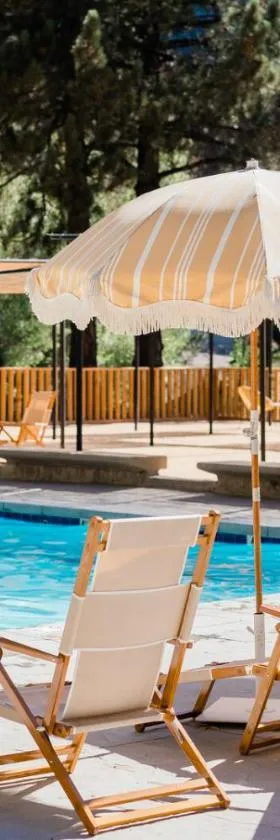 Huttopia Paradise Springs，位于Valyermo的酒店
