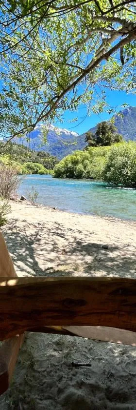 Rio Manso cabaña km 18，位于Río Villegas的酒店