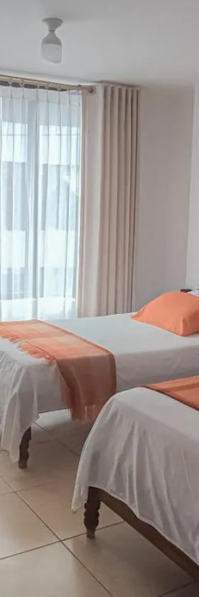 Hotel Israel - Lago Agrio，位于新洛哈的酒店