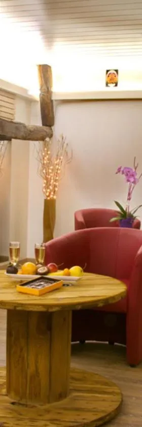 Ô Délices de la Monnerie，位于Bourgnac的酒店