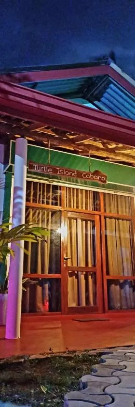 Turtle Island Cabana，位于坦加拉的酒店