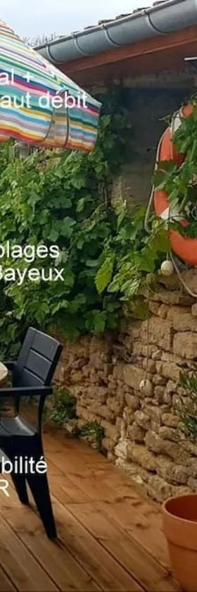 L'Ancre du Bessin - Proximité Bayeux et plages du débarquement - D-DAY - Spa en option - Accessible PMR，位于Saint-Vigor-le-Grand的酒店