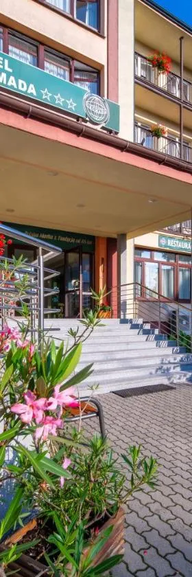 Hotel Gromada Medical SPA Busko Zdrój，位于布斯克·兹德鲁伊的酒店