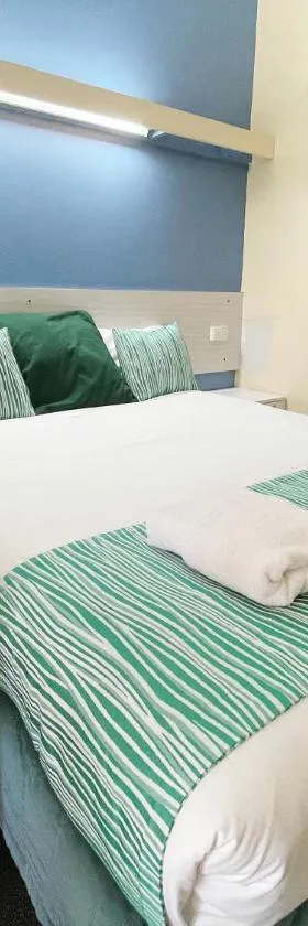阿卡纳汽车旅馆，位于玛丽伯勒的酒店