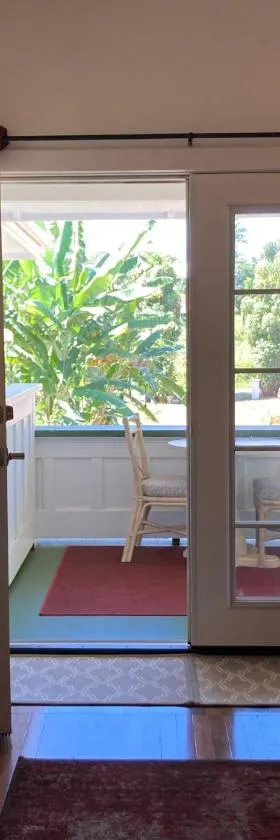 希洛海湾海滨住宿加早餐旅馆，位于希洛的酒店