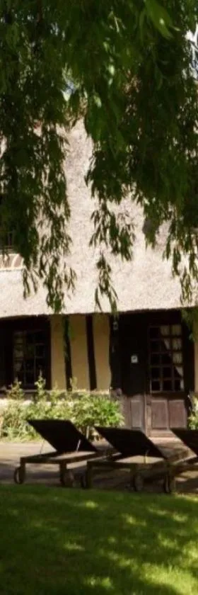 chaumière familiale weekend & vacances paisible，位于Saint-Philbert-sur-Risle的酒店