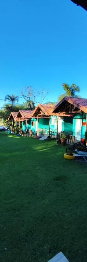 pousada alto da cachoeira，位于布埃诺布兰当的酒店