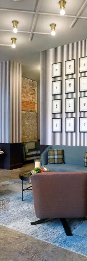 Cyrus Hotel, Topeka, a Tribute Portfolio Hotel，位于托皮卡的酒店