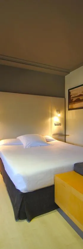 Hotel Almirante，位于费罗尔的酒店