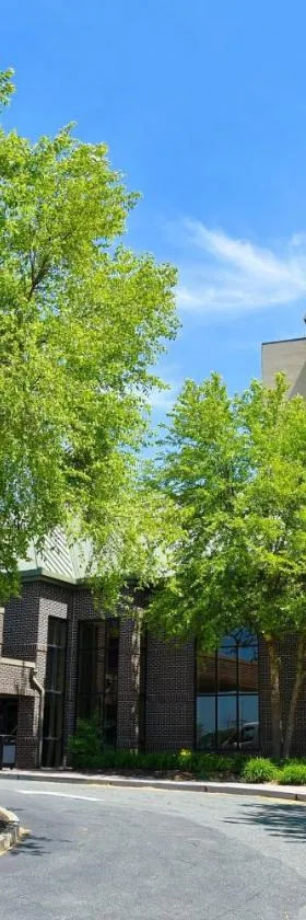 波士顿韦克菲尔德福朋喜来登酒店及会议中心，位于韦克菲尔德的酒店