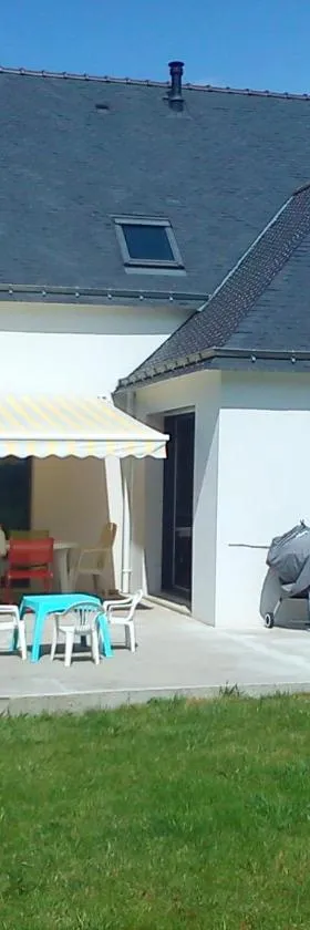 Maison au calme proche des plages du Golfe du Morbihan，位于巴登的酒店