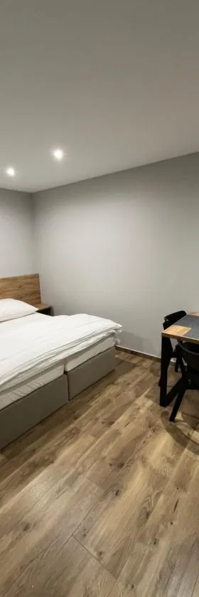 Noclegi u Alicji- Apartamenty，位于Gołuchów的酒店